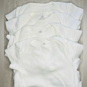 4 pack essential white tee bodysuits. 0-3 M